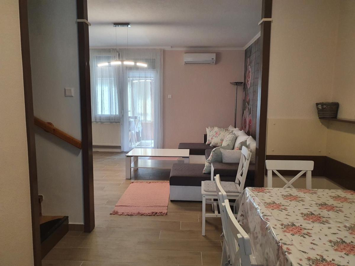 Hévíz Flower Apartment מראה חיצוני תמונה
