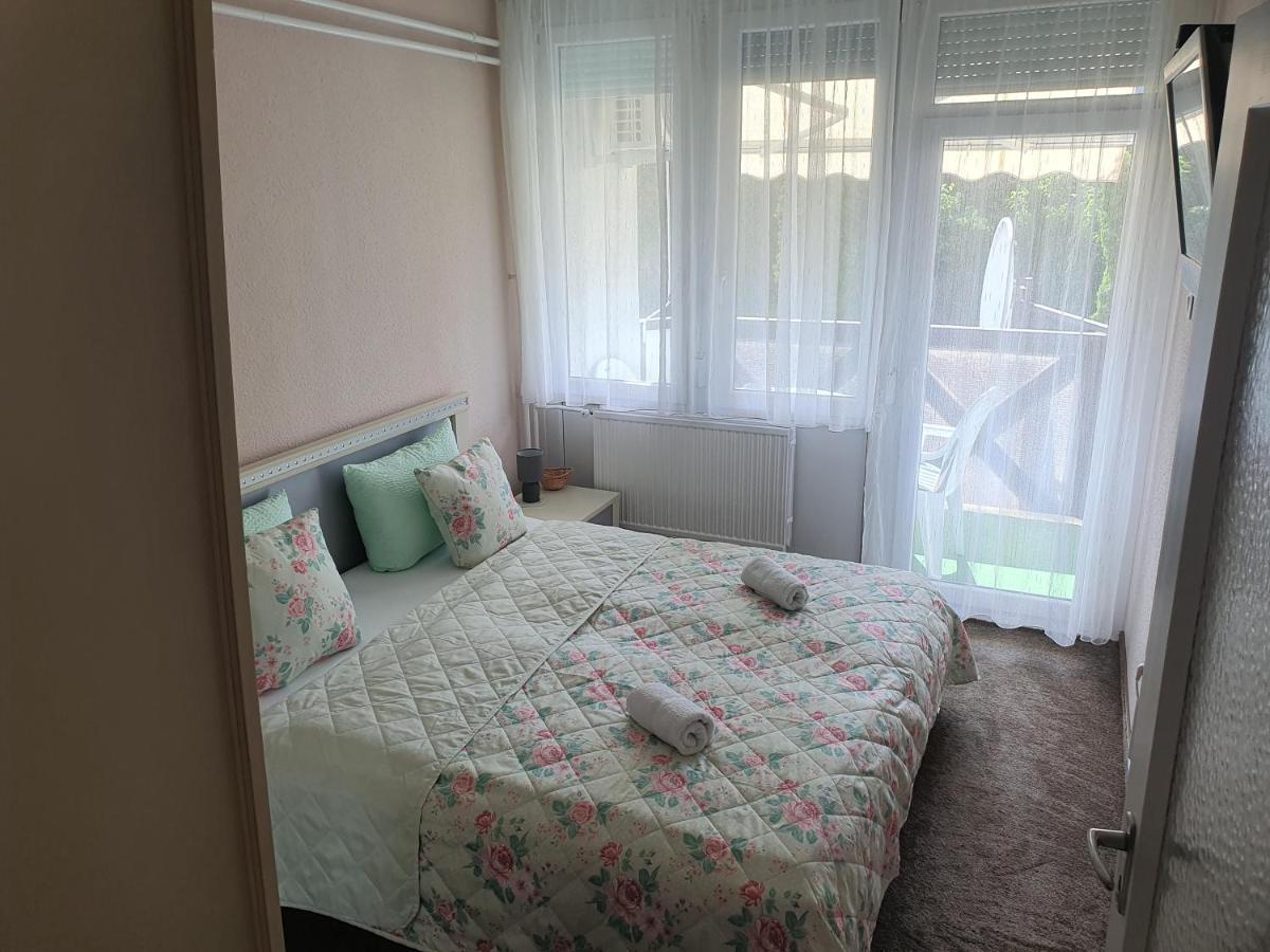 Hévíz Flower Apartment מראה חיצוני תמונה