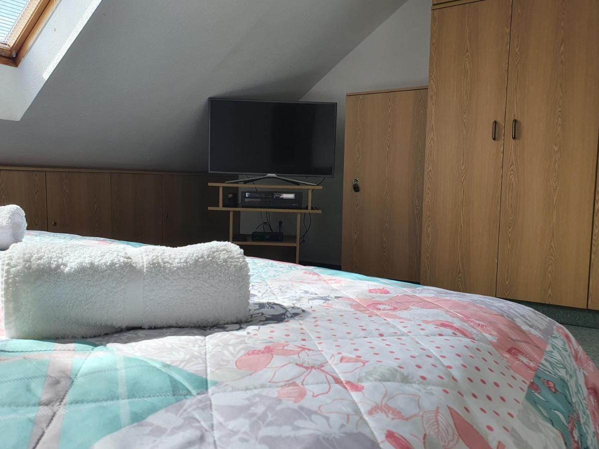 Hévíz Flower Apartment מראה חיצוני תמונה