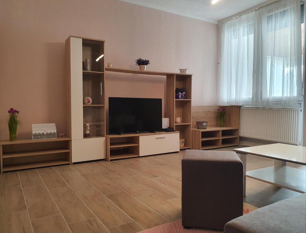 Hévíz Flower Apartment מראה חיצוני תמונה