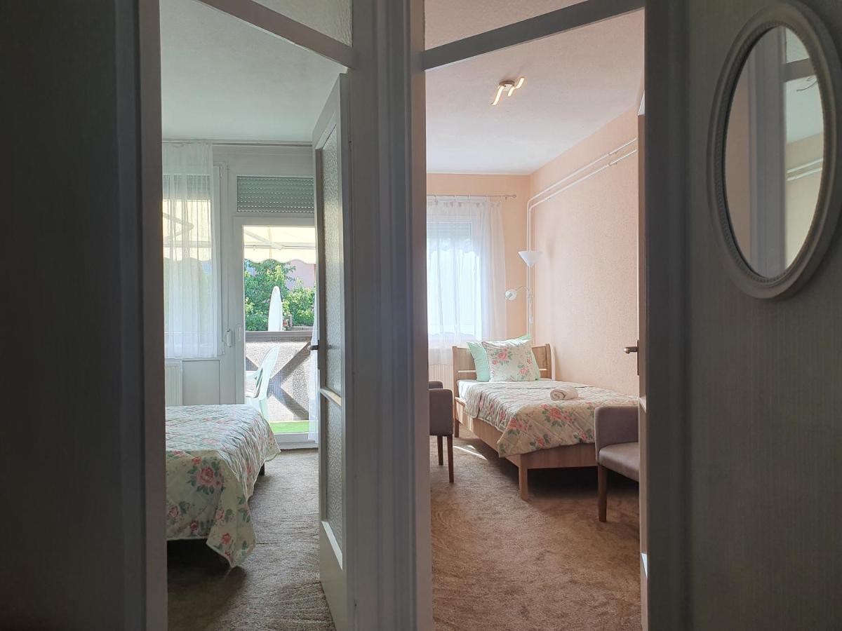 Hévíz Flower Apartment מראה חיצוני תמונה