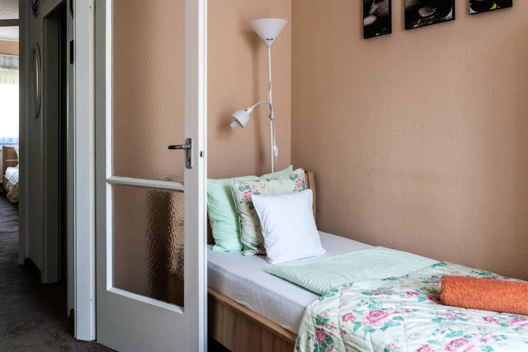 Hévíz Flower Apartment מראה חיצוני תמונה