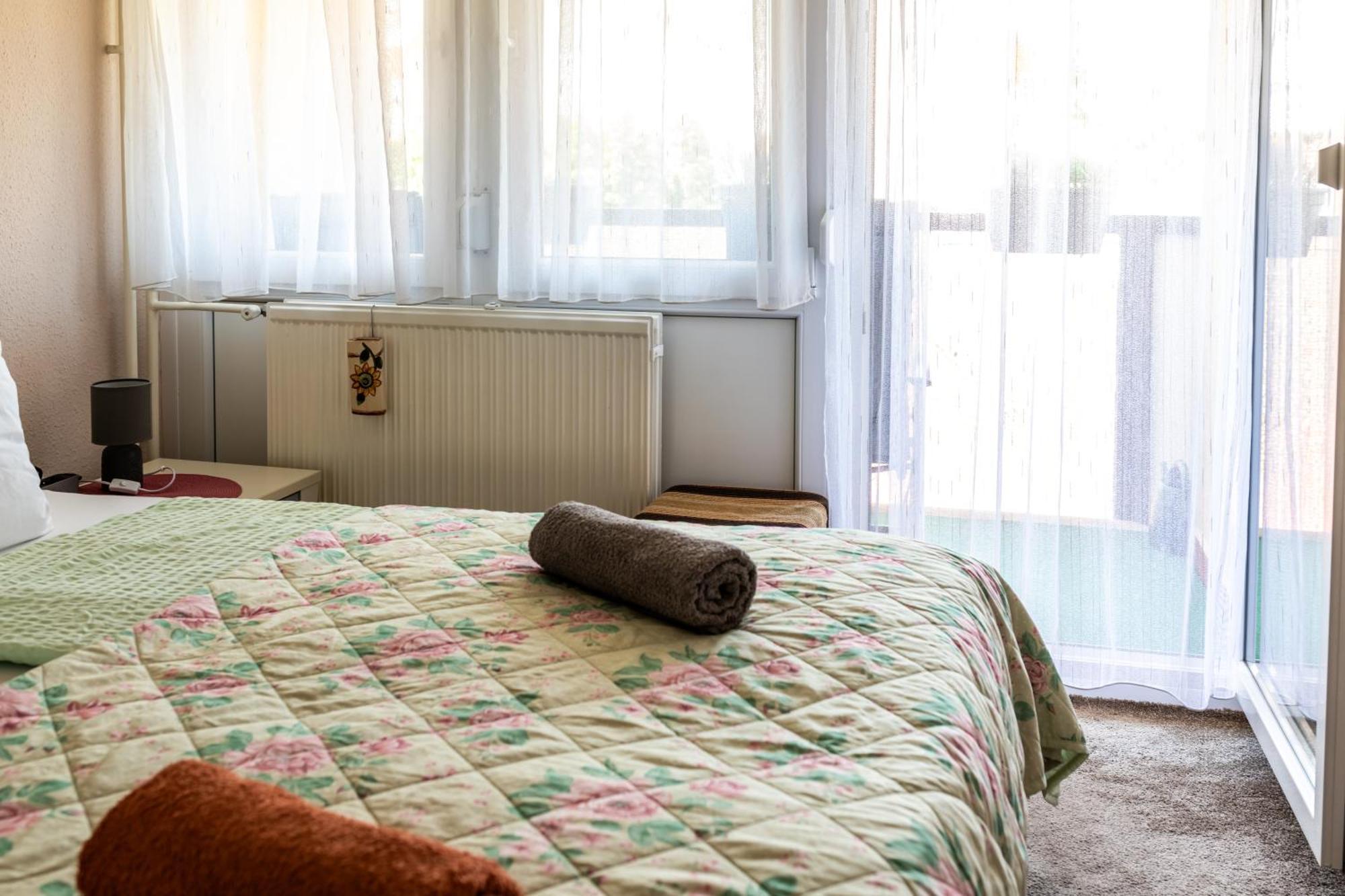 Hévíz Flower Apartment מראה חיצוני תמונה